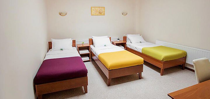 Kapu$ta Hotel