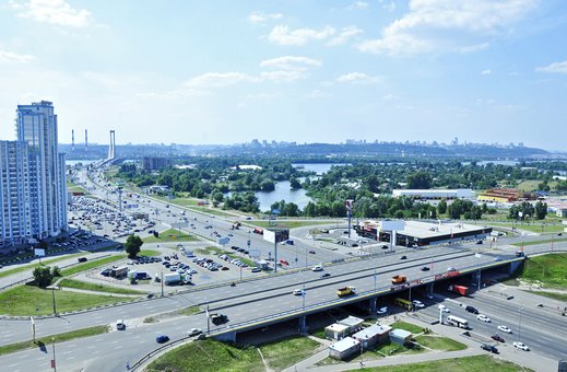Панорамний вид з апартаментів люкс &quot;велкам-24» в києві. орендуйте подобово акцією.