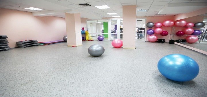 Зал клуба «Территория Fitness». Записывайтесь по акции