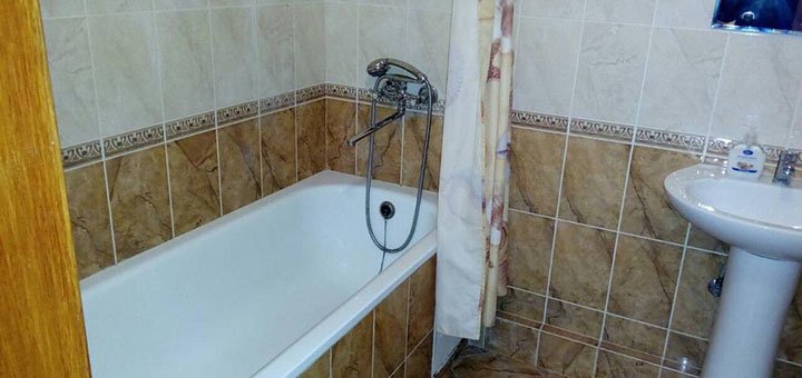 Санузел в апартаментах однокомнатных в комплексе «Велкам24» в Киеве. Арендуйте по акции.