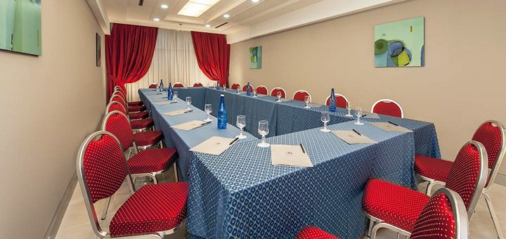 Готель Quality Hotel Rouge та Noir Roma 4*. Відвідуйте по акції 3