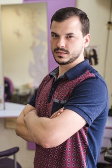 Ігор Малашкевич – парикмахер-стиліст у Києві. Робіть чоловічі стрижки з акції.