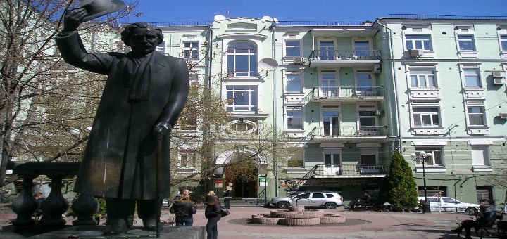 Фасад будинку природи в києві. купуйте квитки зі знижкою.