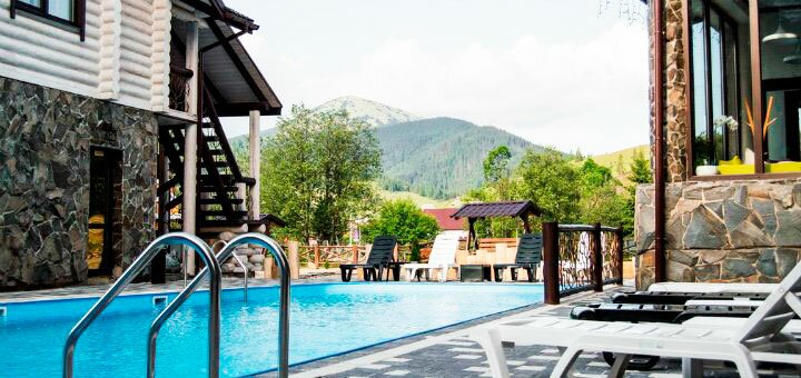 Promotions hotel &quot;whiteberry&quot;