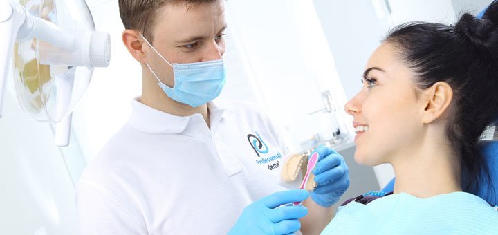Відбілювання зубів у стоматології «Professional Dental» у Києві. Записуйтесь по акції.