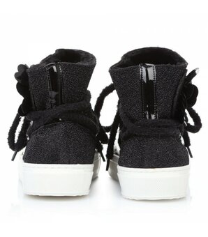 Ugg boots by Marco Barbabella in the UG-Group store. Buy at a discount