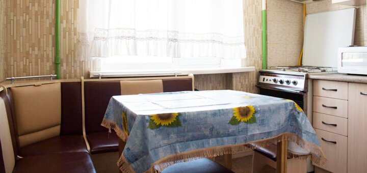 Апартаменти 2rooms standart apt on sobornius 153 з видом на місто розташовані в запоріжжі.