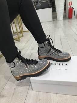 Brand footwear in the baba magaz online store. buy for a promotion.