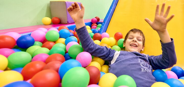 Muraveinik 10 children's club network