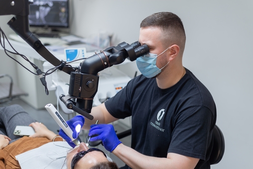 Стоматолог-хірург, імплантолог, ортопед клініки «Твій стоматолог» в Києві. Звертайтеся за акцією.