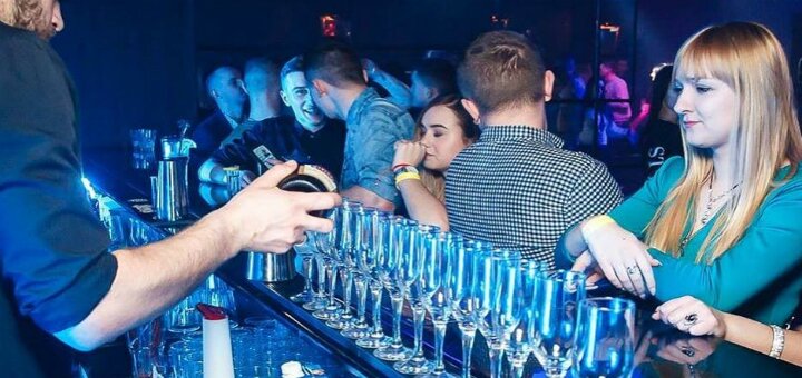 Low prices night club &quot;stories&quot;