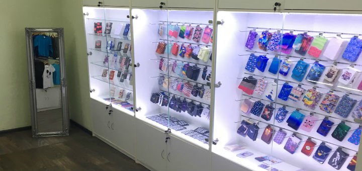 Печать на чехлах для телефонов в магазине «CUSTOM STUDIO». Покупайте именные чехлы по акции.