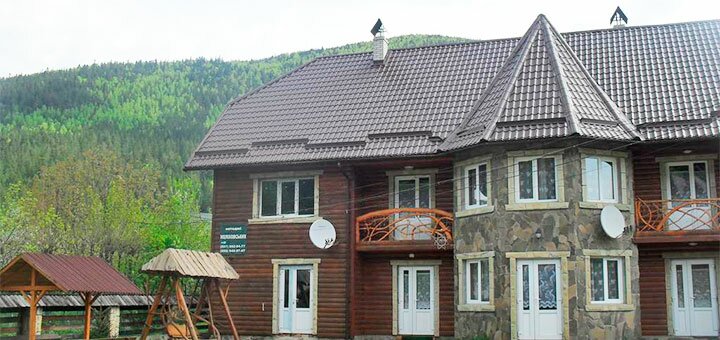 Apartments cottage zhelikhovskykh (tatariv)