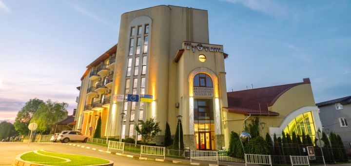 Знижки на відпочинок у готелі Тустань у Східниці114