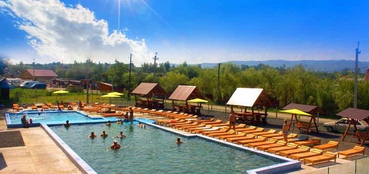 The recreation center "Villa Dallas" in Solotvino Transcarpathia. Book a room at the Dallas Solotvino Hotel at a discount. Inexpensive vacation in the Carpathians.