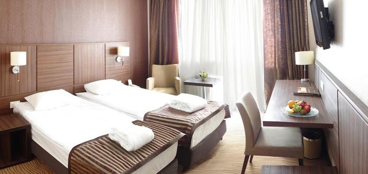 Номер в отеле «President Hotel» в Киеве. Забронировать номер в отеле «President Hotel» со скидкой. Отели в центре Киева.