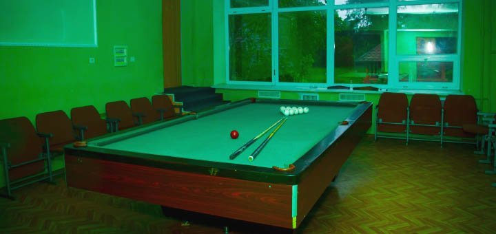 Billiards in the sanatorium "Tokari". Sanatorium "Tokari" near Sumy. Buy a ticket to the sanatorium at a discount. Inexpensive resort of mineral waters.