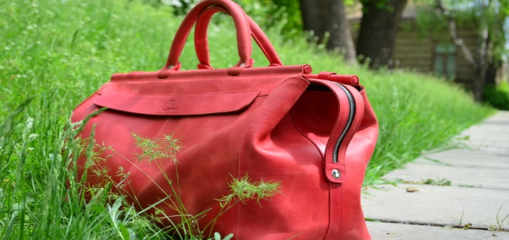 Women's bags in the online store "Babak". Buy bags made of genuine leather at a discount.