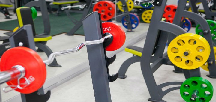 Тренажерный зал в спорт-клубе «Fitness House» в Виннице. Покупайте абонементы в тренажерный по акции.