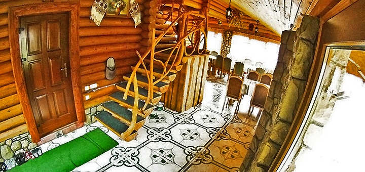 Готель «У Василини та Романа» у полянці. Забронювати номер зі знижкою. Недорогий відпочинок у Буковелі. Знижки на відпочинок у Карпатах.