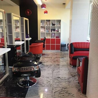 Стрижка в салоні краси djuli art в запоріжжі. замовляйте стрижку зі знижкою