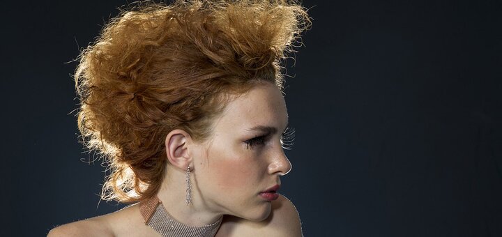 Discount on makeup from the beauty salon barber iren