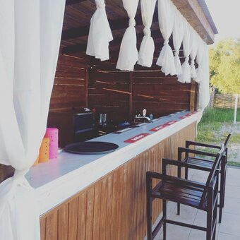 Пляжний комплекс Biruza Beach Club в Києві 3