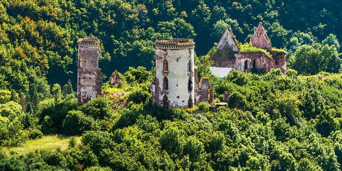 &quot;chervonogradsky castle&quot; ternopil