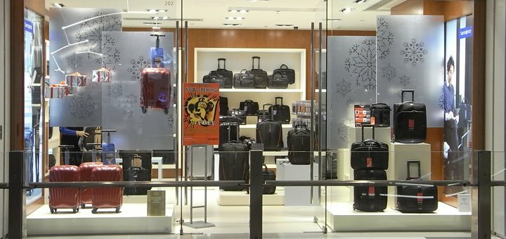 Discounts shop of bags and suitcases &quot;samsonite&quot;