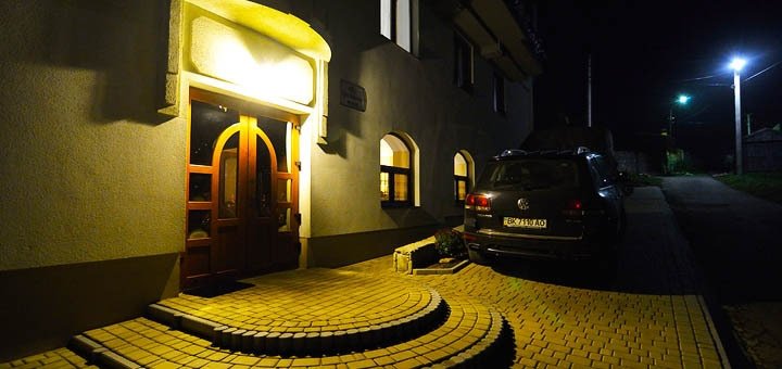 Скидка на отдых в отеле «3 Короны» в 300 метрах от бюветов в Сходнице3
