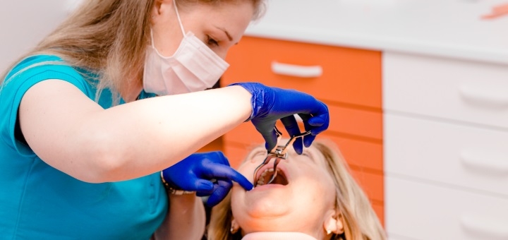 Dental clinic "Stomatologichna klinika 1" in Lviv. Order promotional services