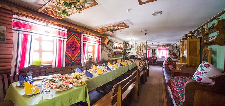 The interior of the Teremok restaurant in Vinnitsa. Order the menu for the promotion. (Keletska)