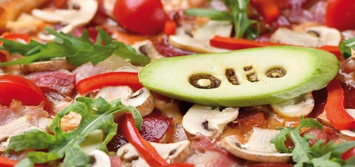 Піца в піцерії «olio pizza»