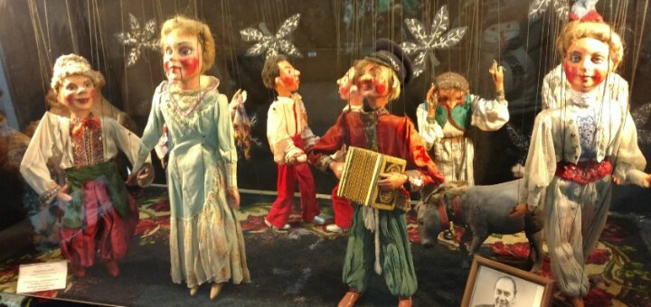 &quot;kharkov academic puppet theater&quot;