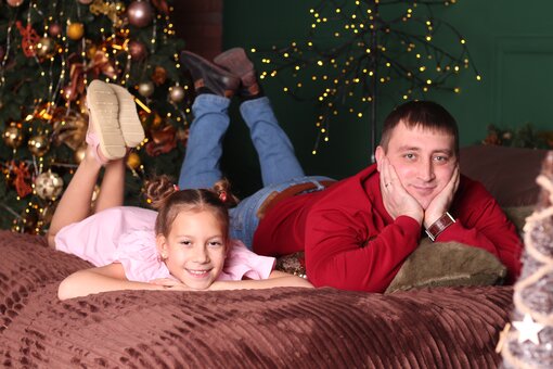 Family photo session from photographer maria savchenko in zaporozhye. order with a discount.