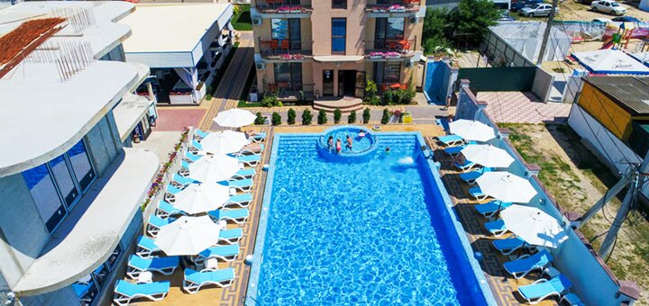 Discounts for holidays at the Grand More hotel in Zatoka6
