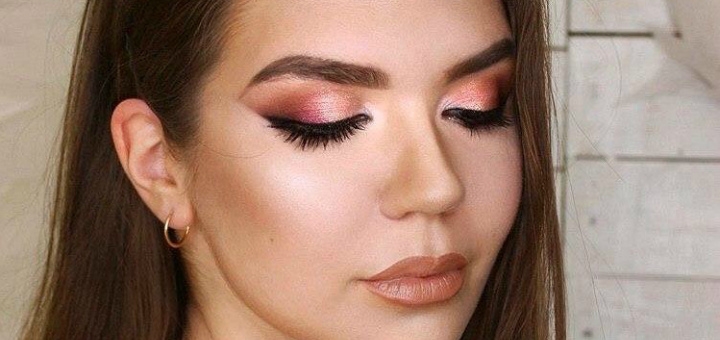 Beautiful evening make-up by master make-up artist Jamily Tahmazova according to the action