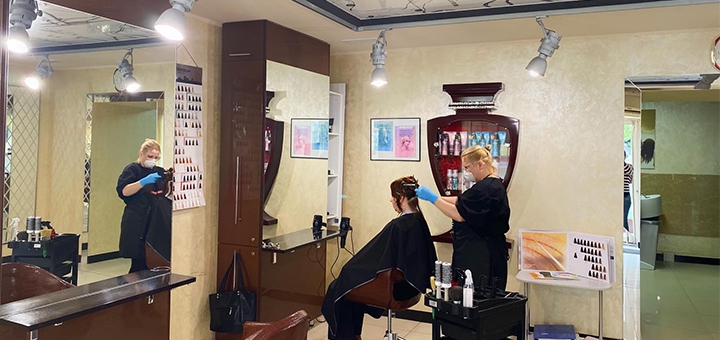 Парикмахерские услуги в салоне красоты Beauty bar Anio в Днепре.