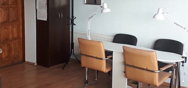 Маникюр в студии маникюра Creatif. 