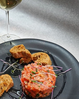 Vinsanto wine bar. Бронируйте столики по акции 8