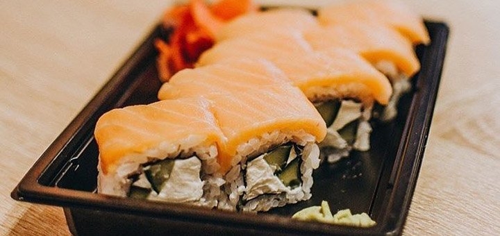 Discount on sushi at sushi wok