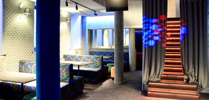 5th Avenue restaurant in Kiev. With discount.