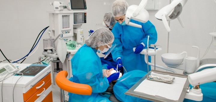 "Dental Clinic 1" in Lviv. Dental services are inexpensive.