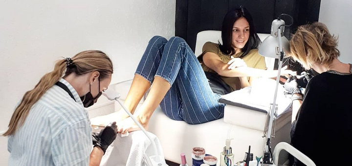 Студія манікюру Lina Nails у Києві. Записуйтесь по акції 2
