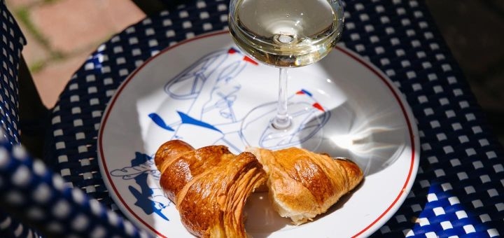 Cafe Be Sofie in Kyiv, cheap croissants