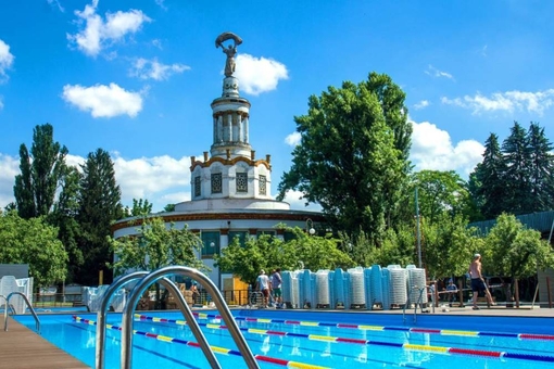 Swimming pool Pier 39 at VDNKh