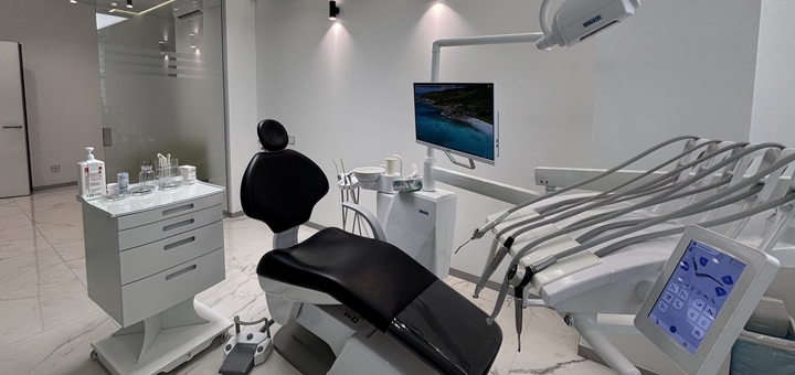 Dental center Aura Dental on promotion 5