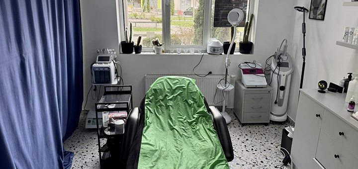 Anna Domnikova's beauty salon. Visit with a special offer of 3