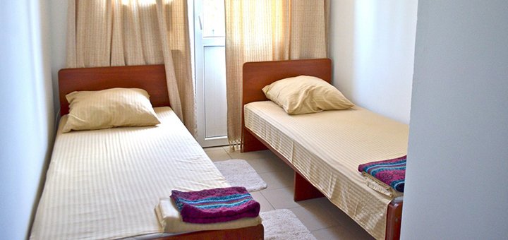 Visit the Arina pool hotel with promotion 1