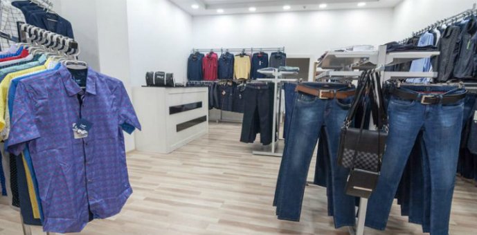 Low prices in the BMR store